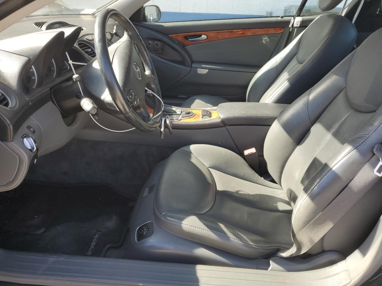 Mercedes-Benz S-Class 500 Image 11