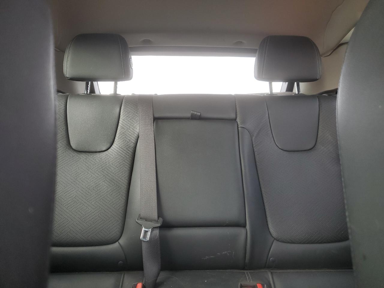 Buick Encore Essence Image 10