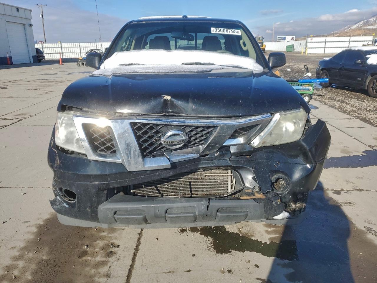 Nissan Frontier S Image 7