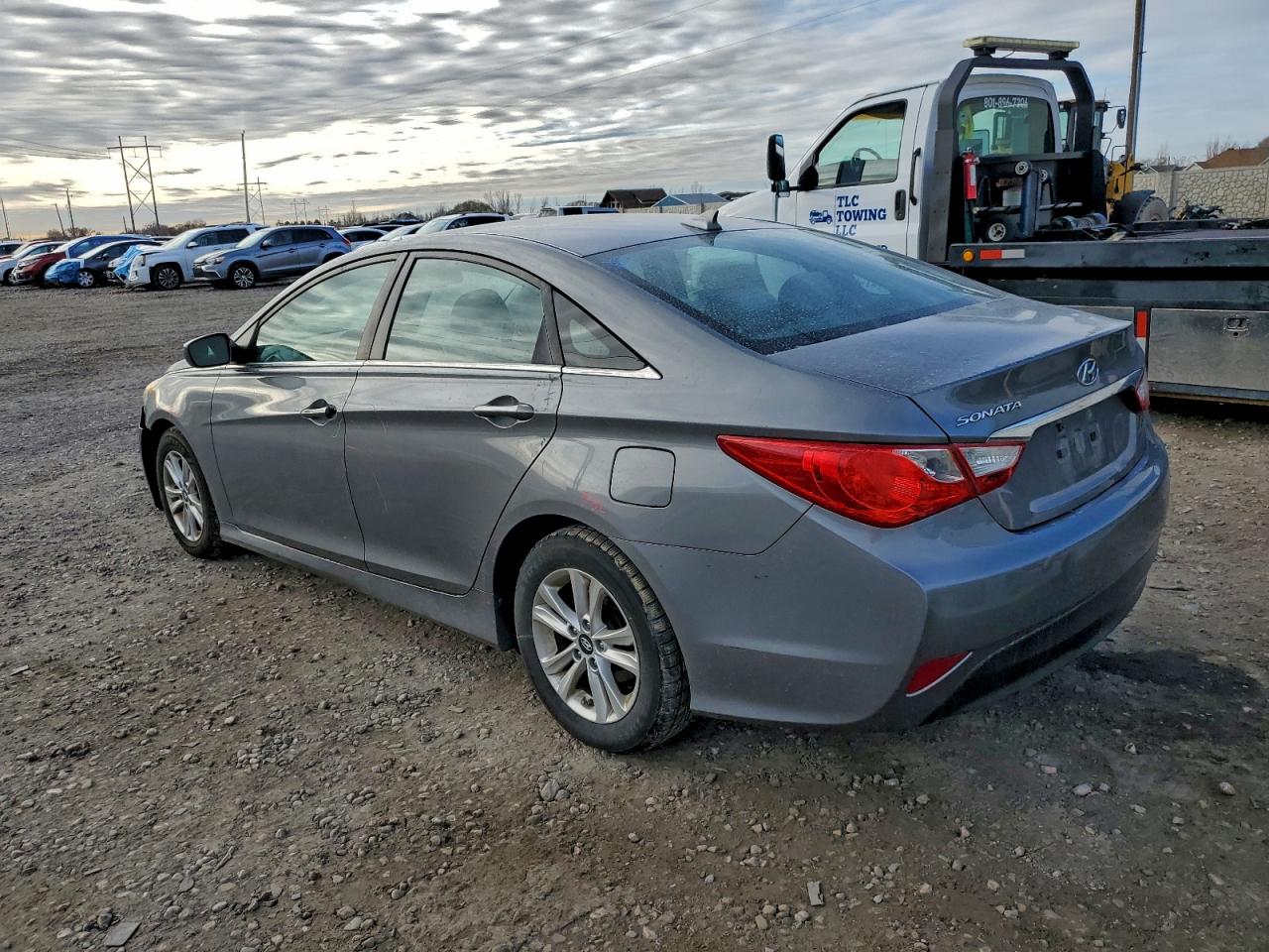 Hyundai SONATA Gls Image 4