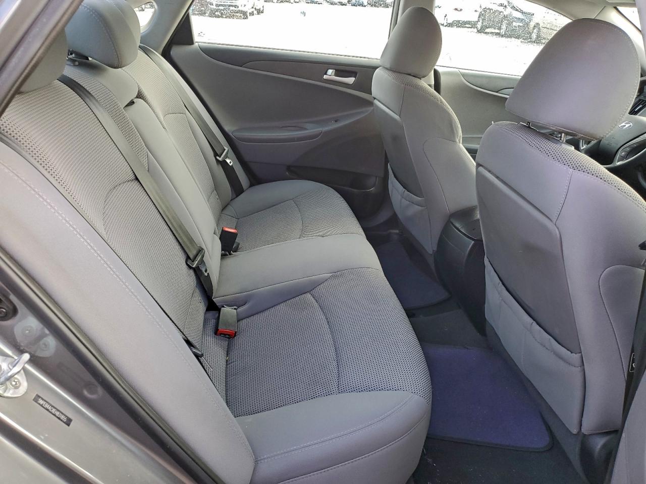 Hyundai SONATA Gls Image 10