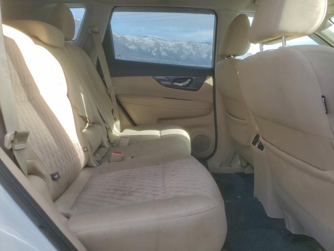 Nissan Rogue S Image 11