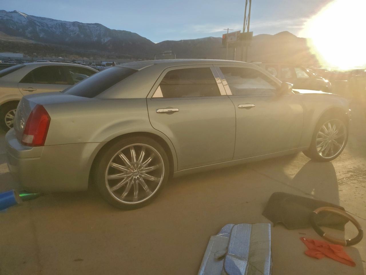 Chrysler 300 Image 6