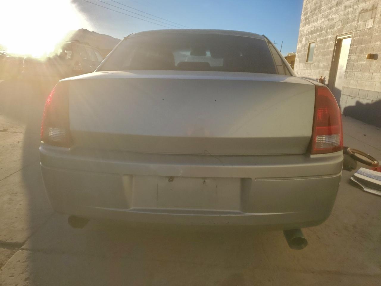 Chrysler 300 Image 3