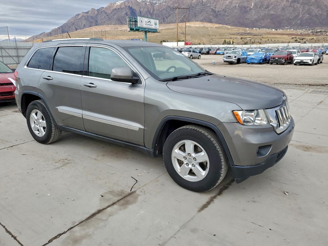 Jeep Grand Cherokee Laredo Image 4