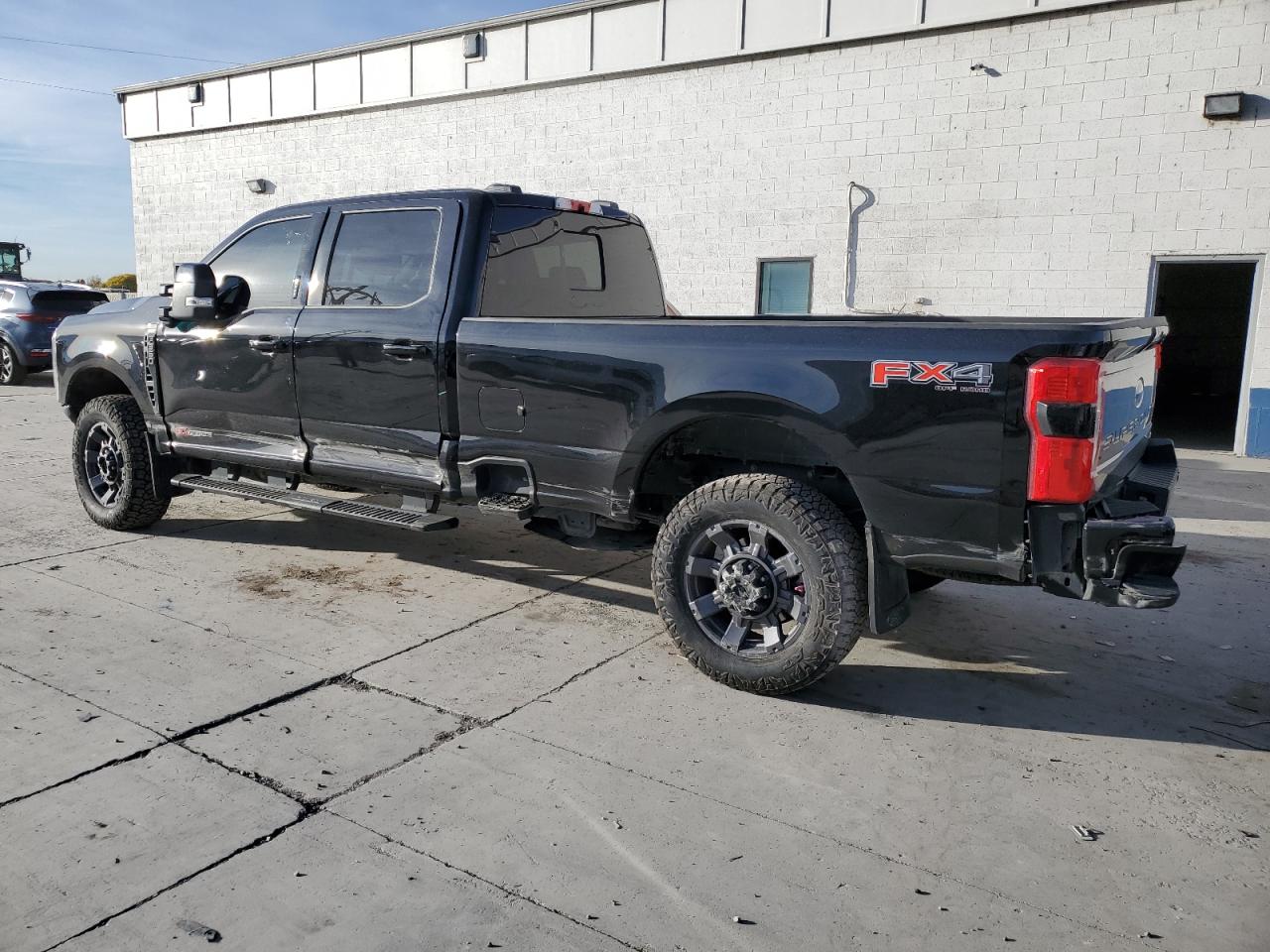 Ford F-350 Super Duty Image 7