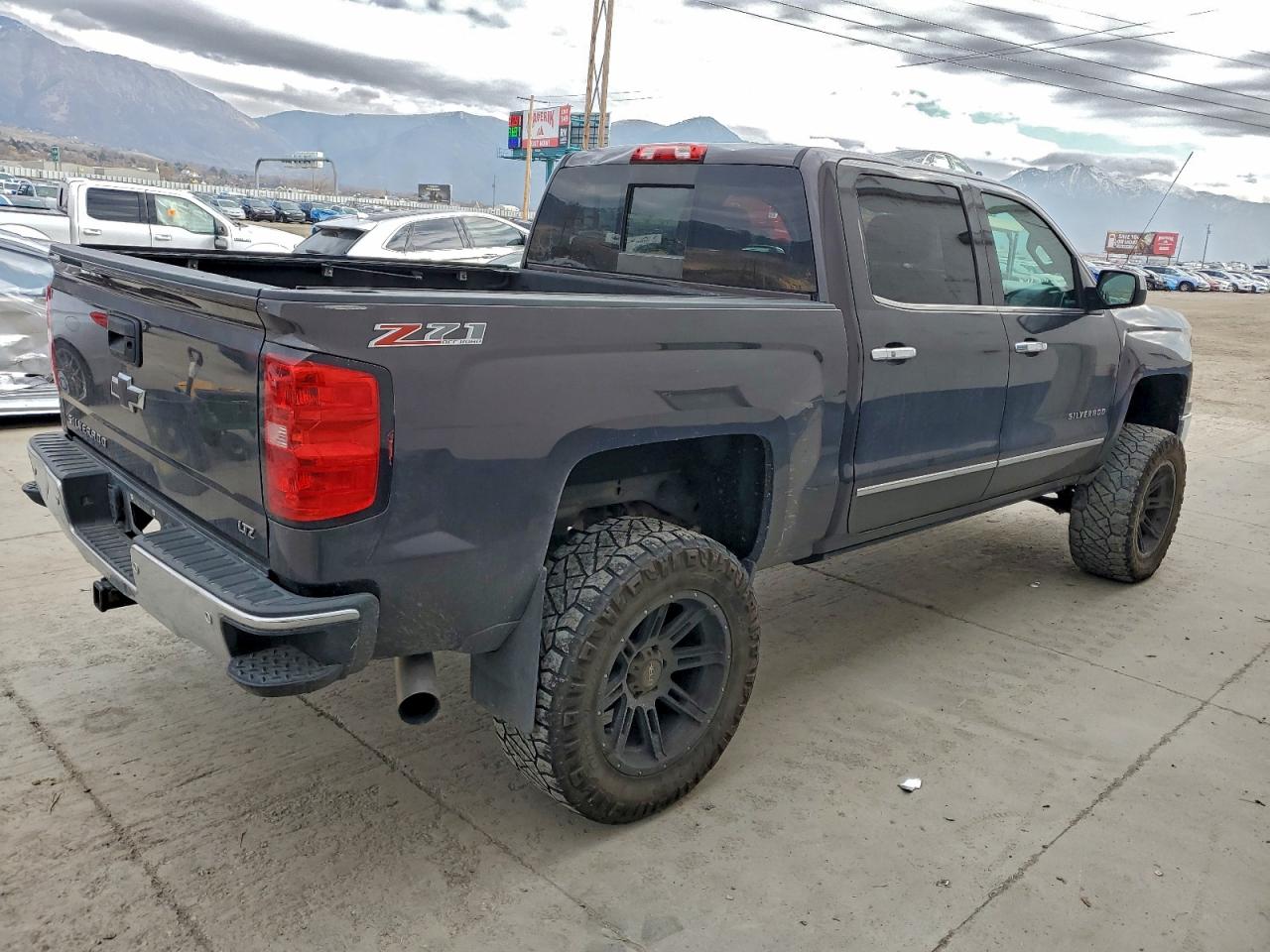Chevrolet Silverado K1500 Ltz Image 5