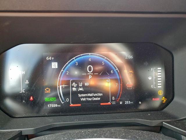 Toyota Land Cruis Base Image 11