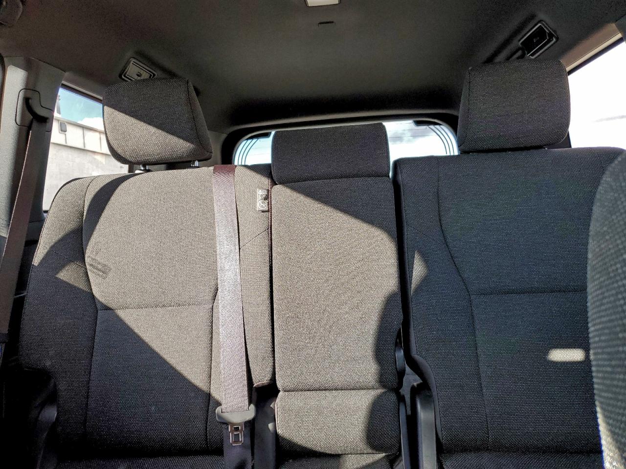 Toyota Land Cruis Base Image 9