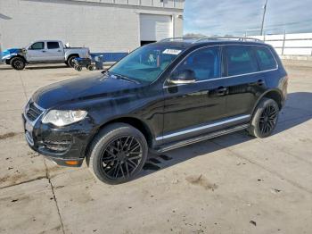  Salvage Volkswagen Touareg