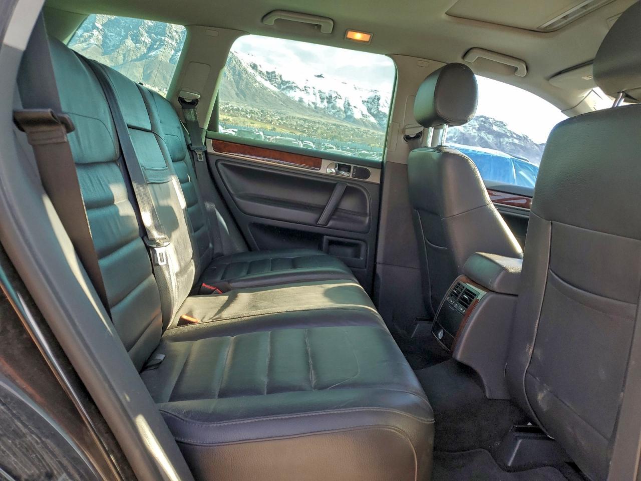 Volkswagen Touareg Tdi Image 8