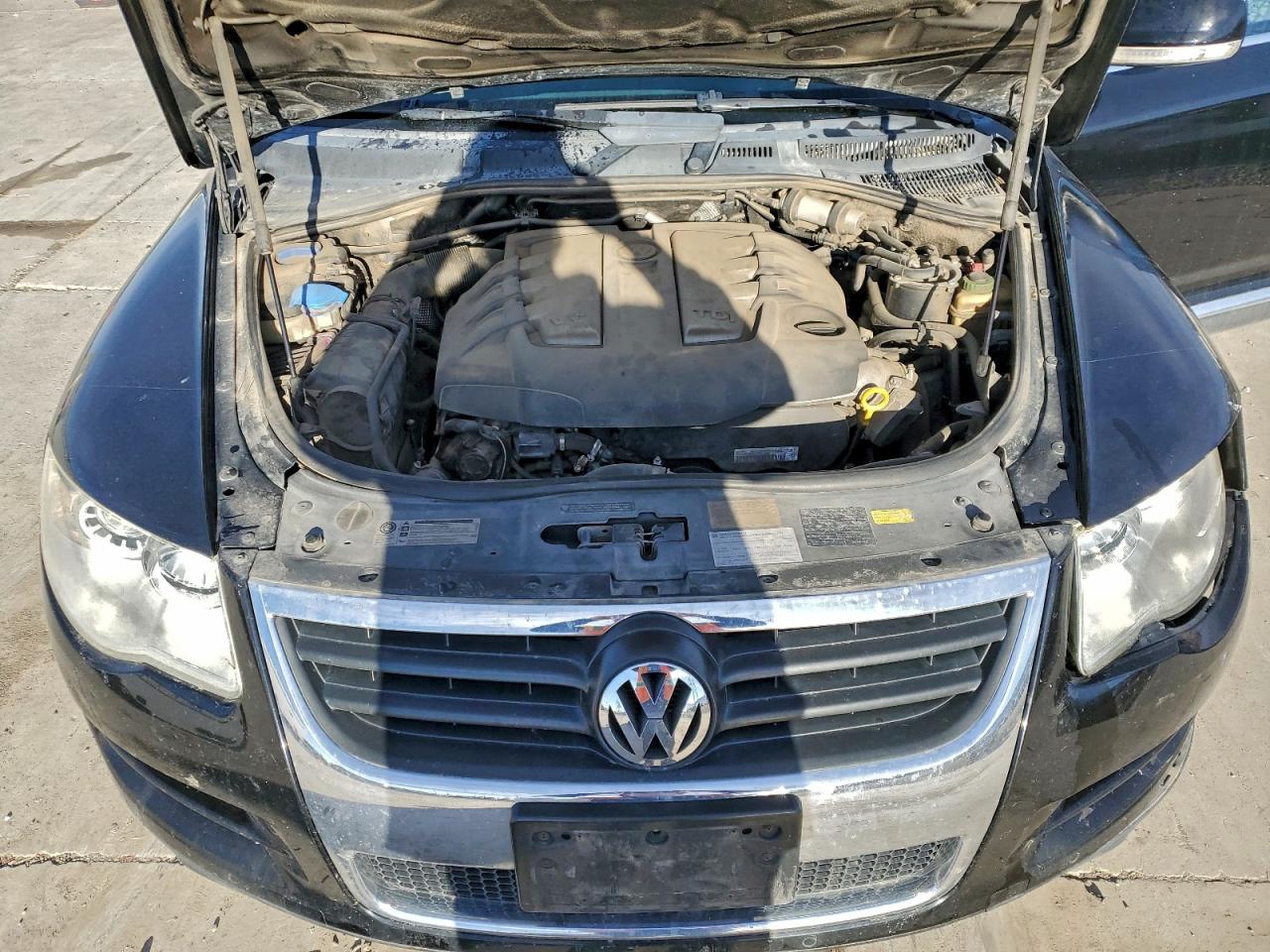 Volkswagen Touareg Tdi Image 11