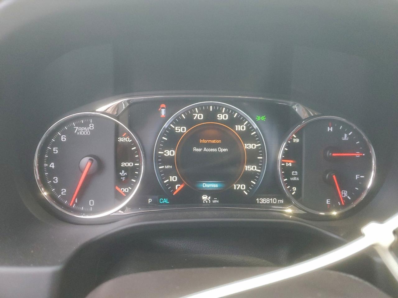 GMC Acadia Denali Image 8