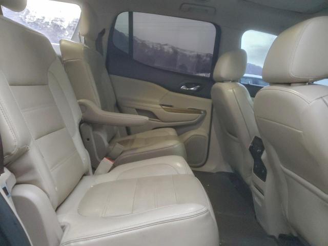 GMC Acadia Denali Image 13