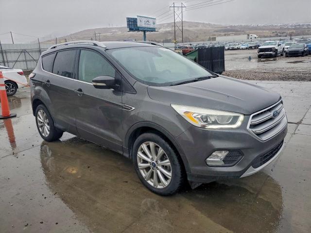 Ford Escape Titanium Image 2