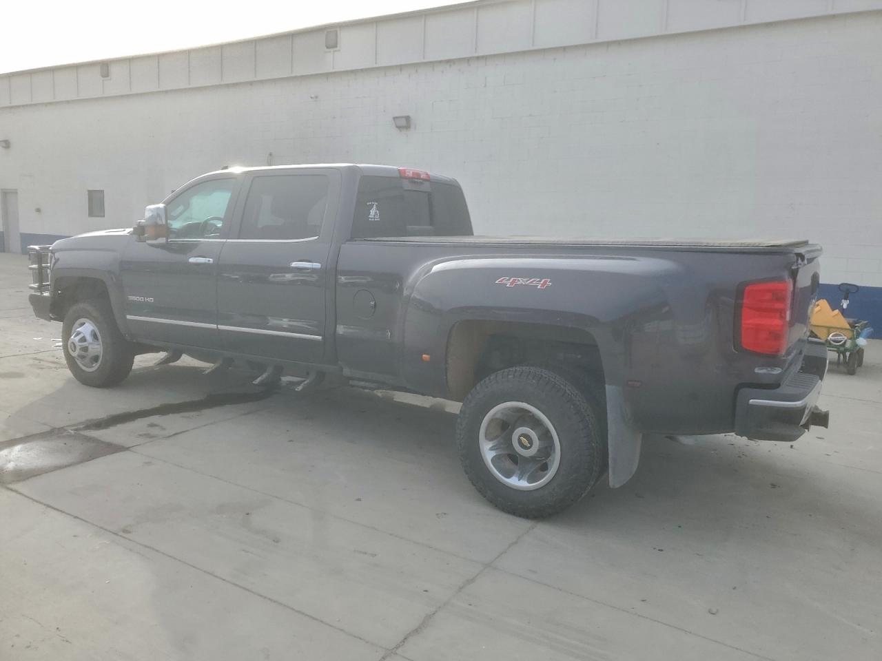 Chevrolet Silverado K3500 Ltz Image 5