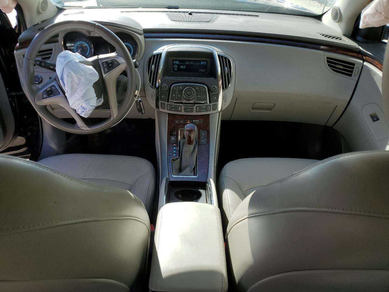 Buick LaCrosse Premium Image 12