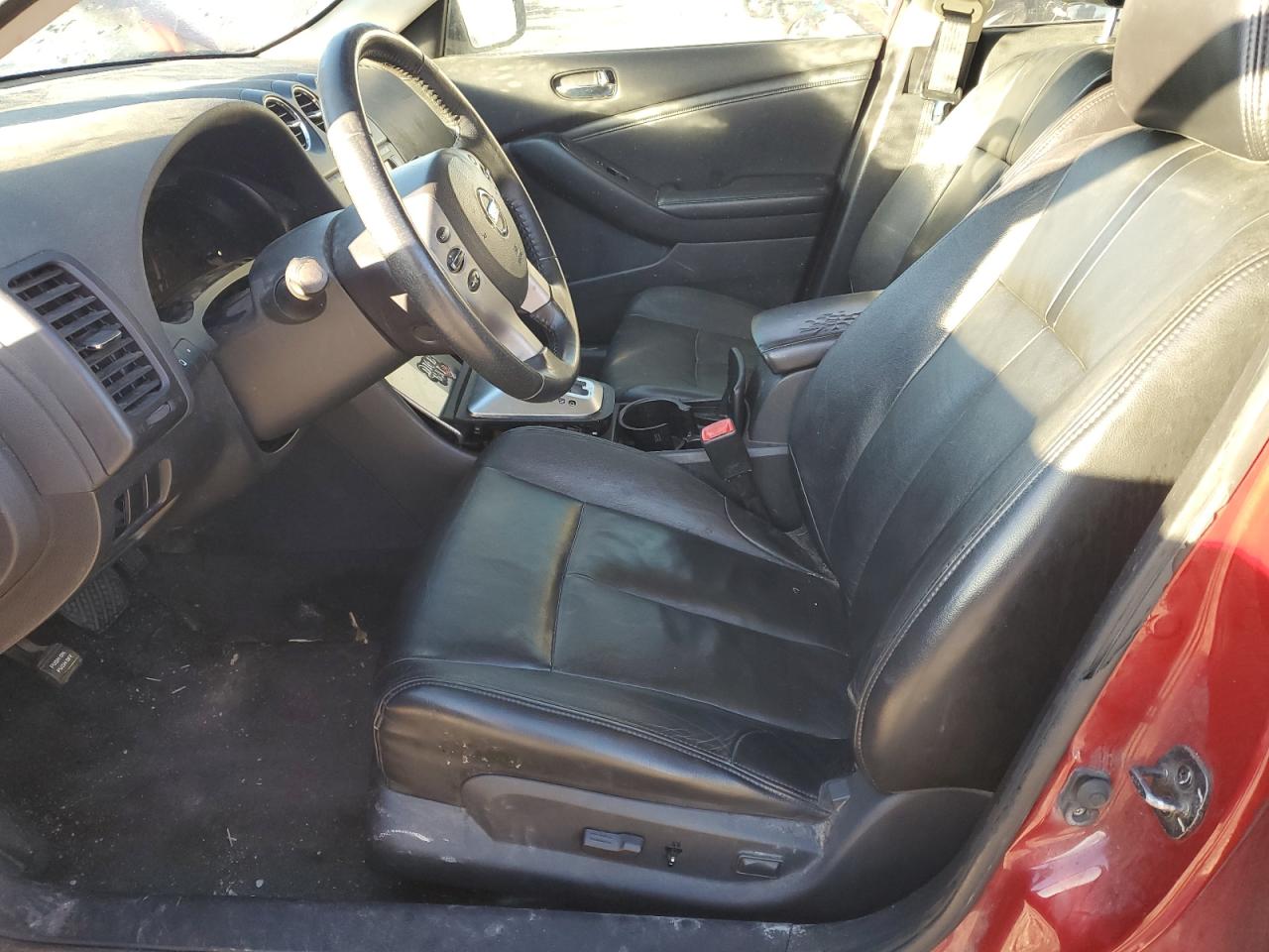 Nissan Altima 2.5 Image 6