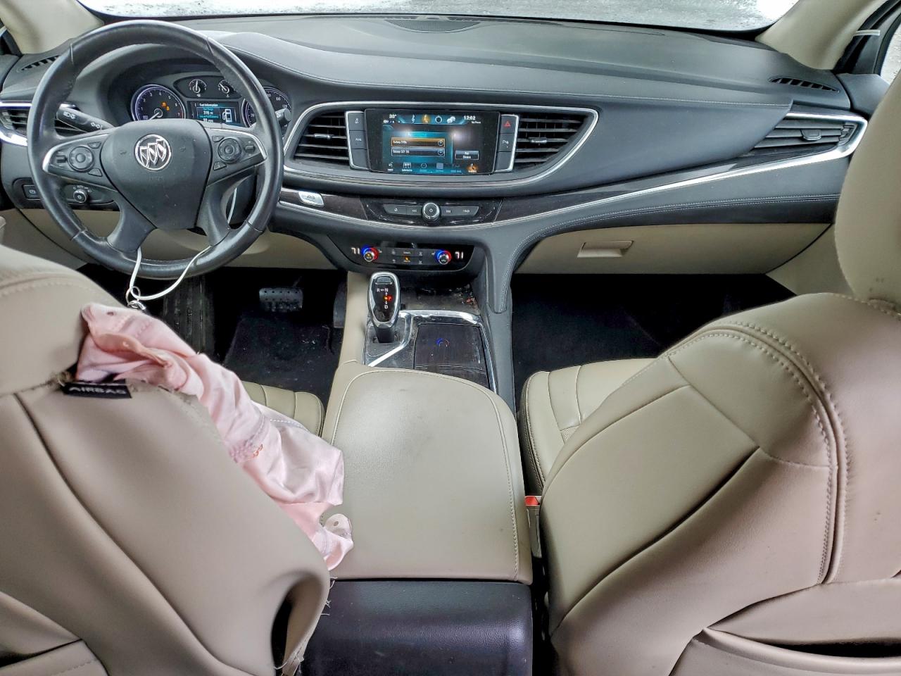 Buick Enclave Essence Image 12