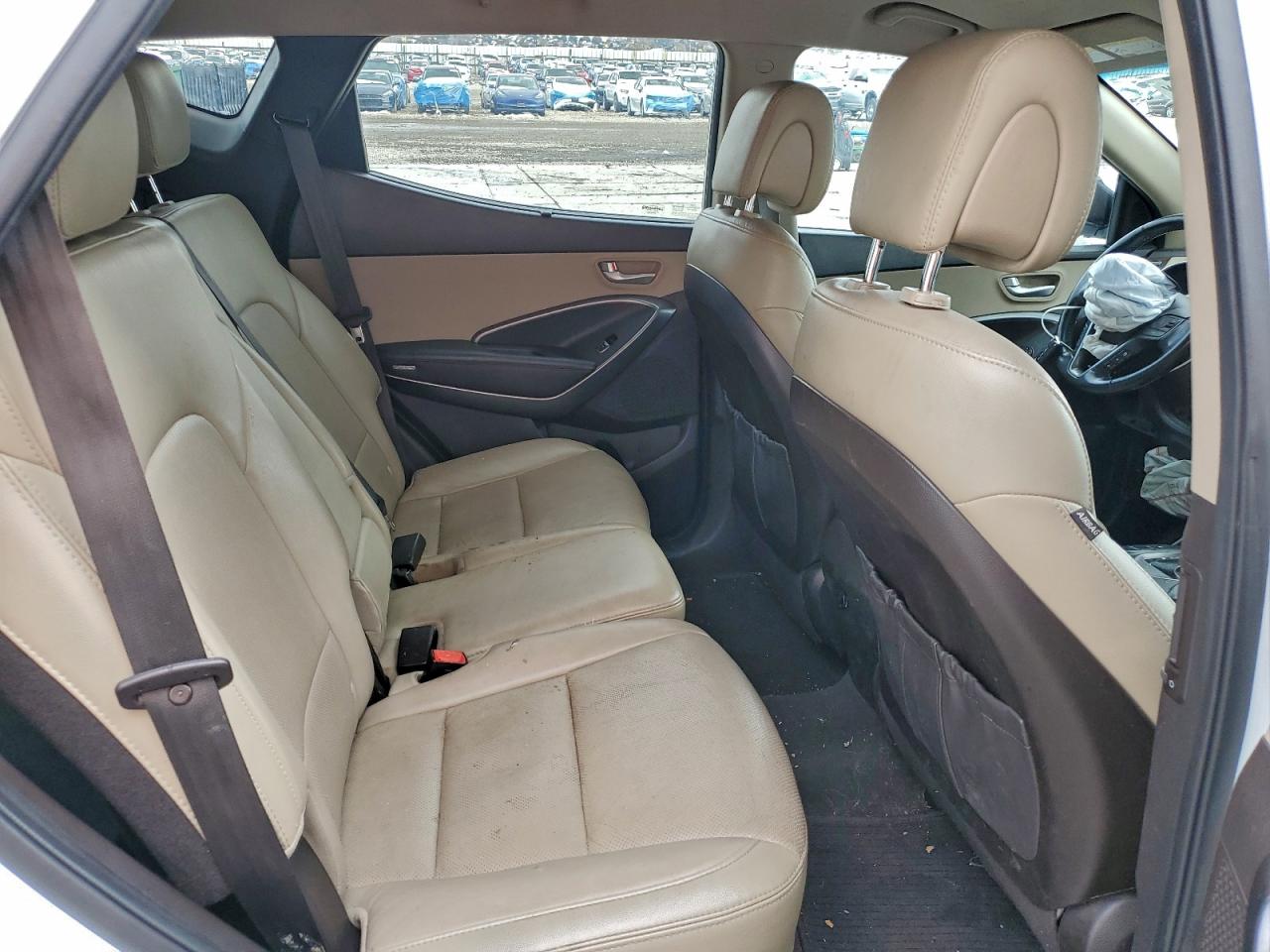 Hyundai SANTA FE Image 9