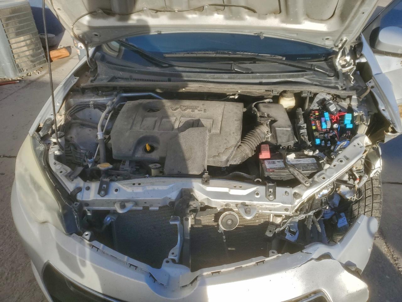 Toyota Corolla L Image 11