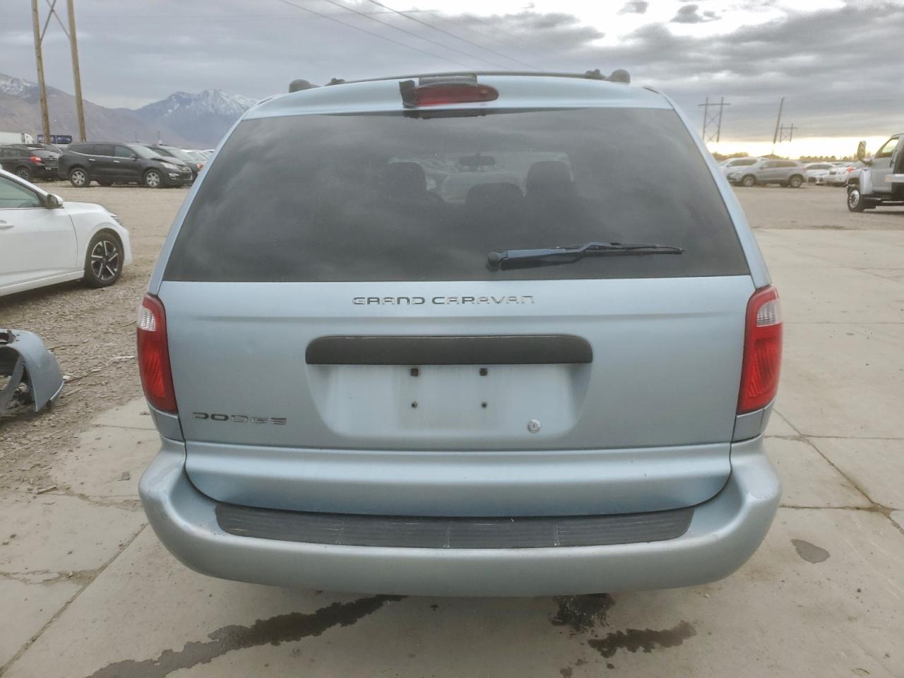 Dodge Caravan Se Image 2