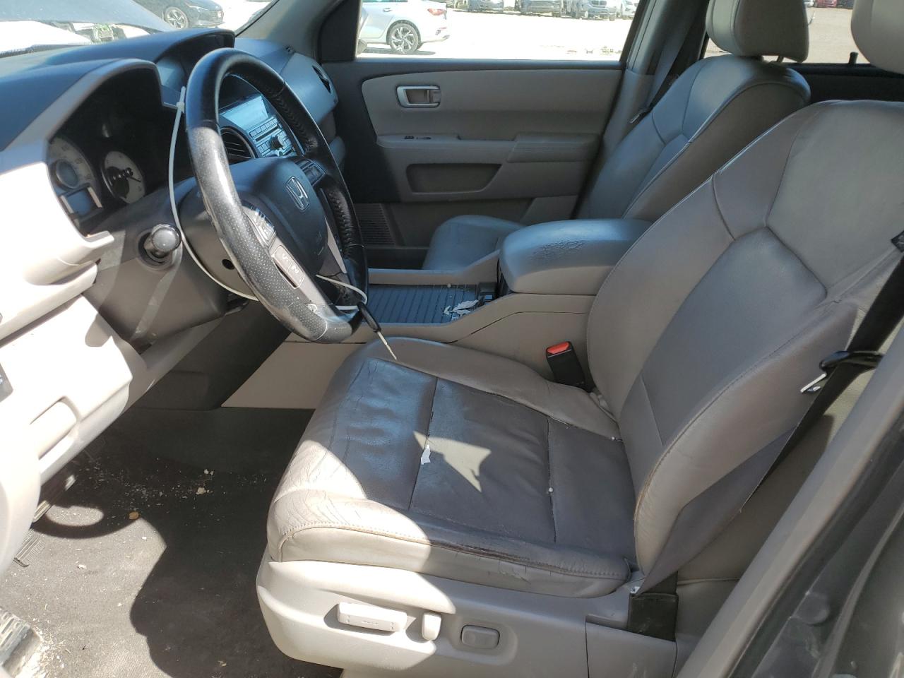 Honda Pilot Touring Image 5