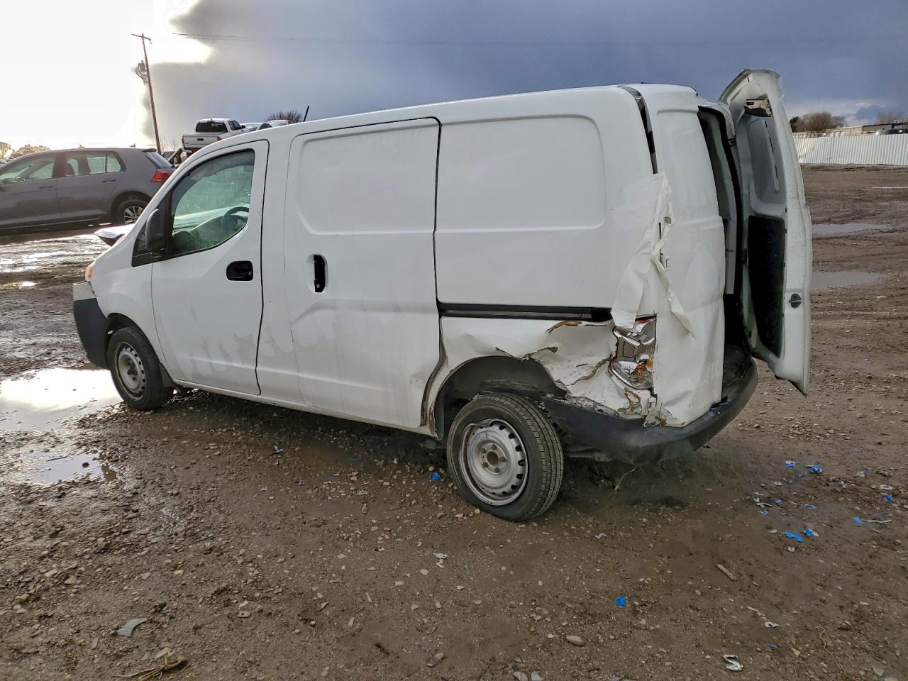 Nissan Nv 2.5s Image 9