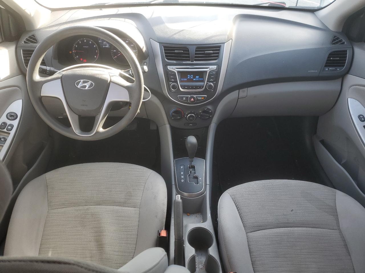 Hyundai ACCENT Se Image 11