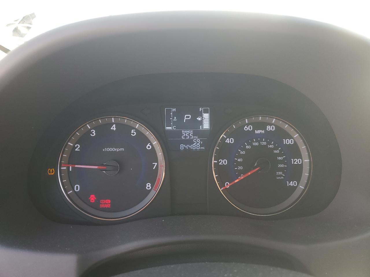 Hyundai ACCENT Se Image 2