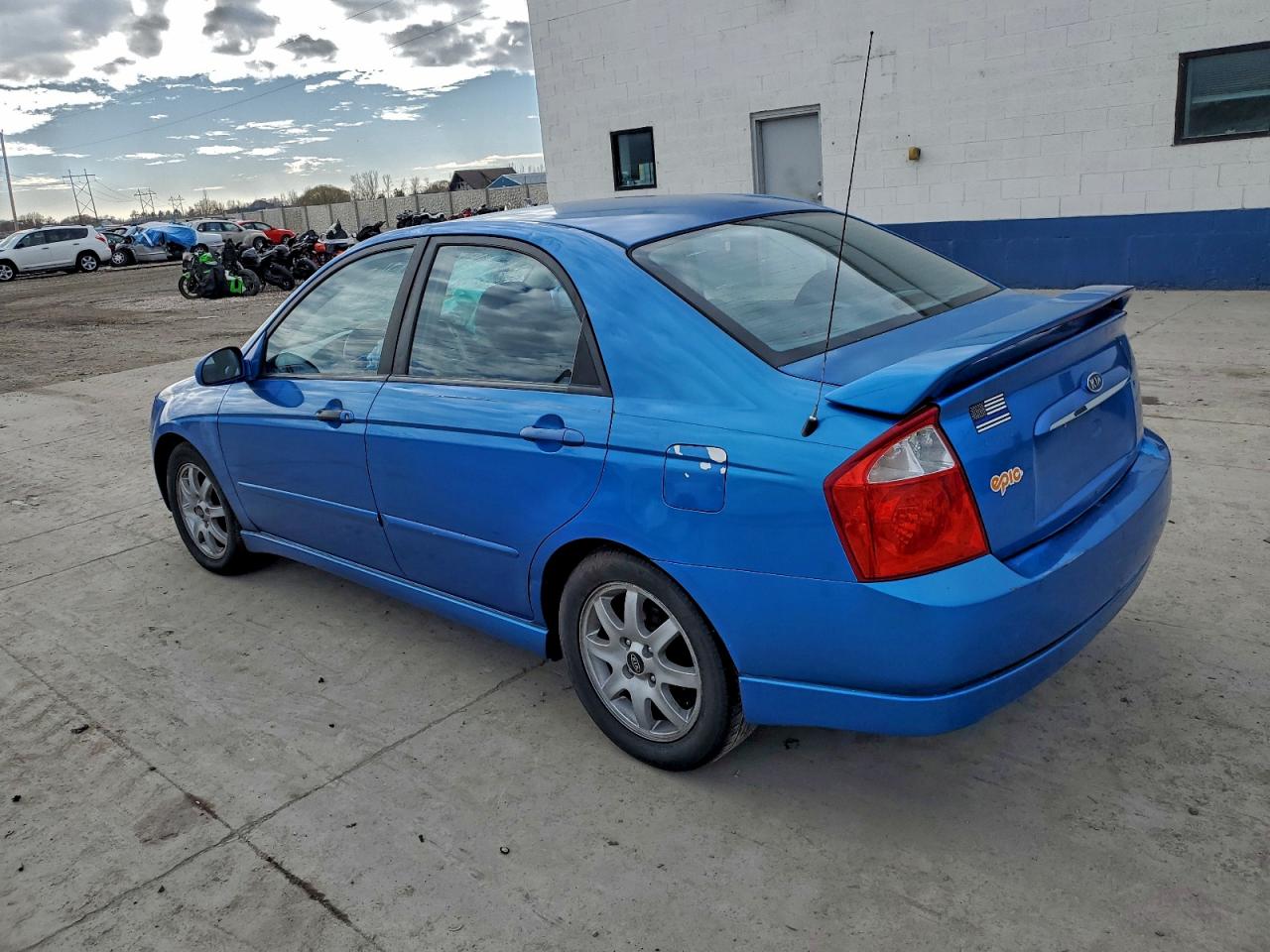 Kia Spectra Lx Image 3