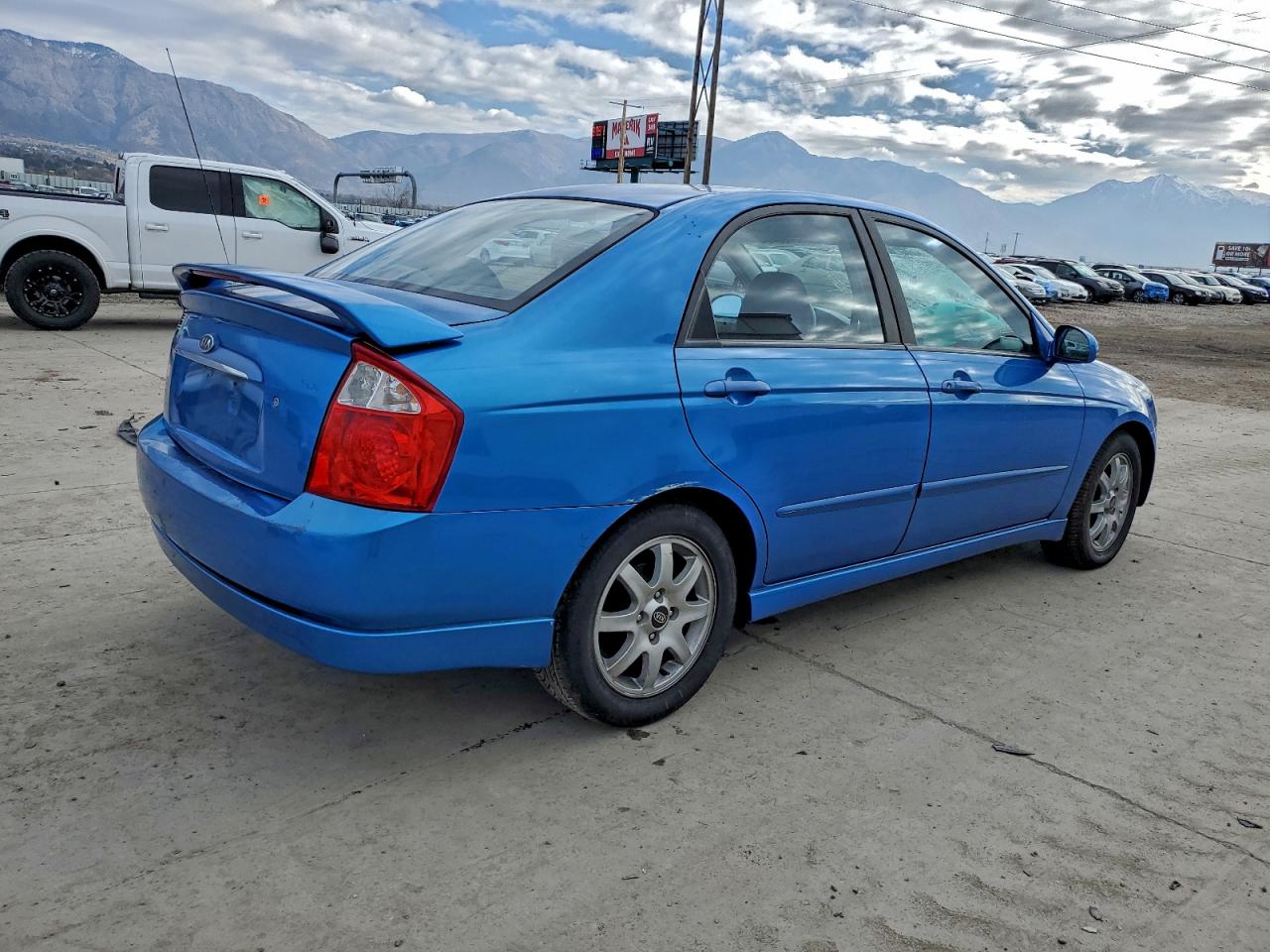 Kia Spectra Lx Image 2