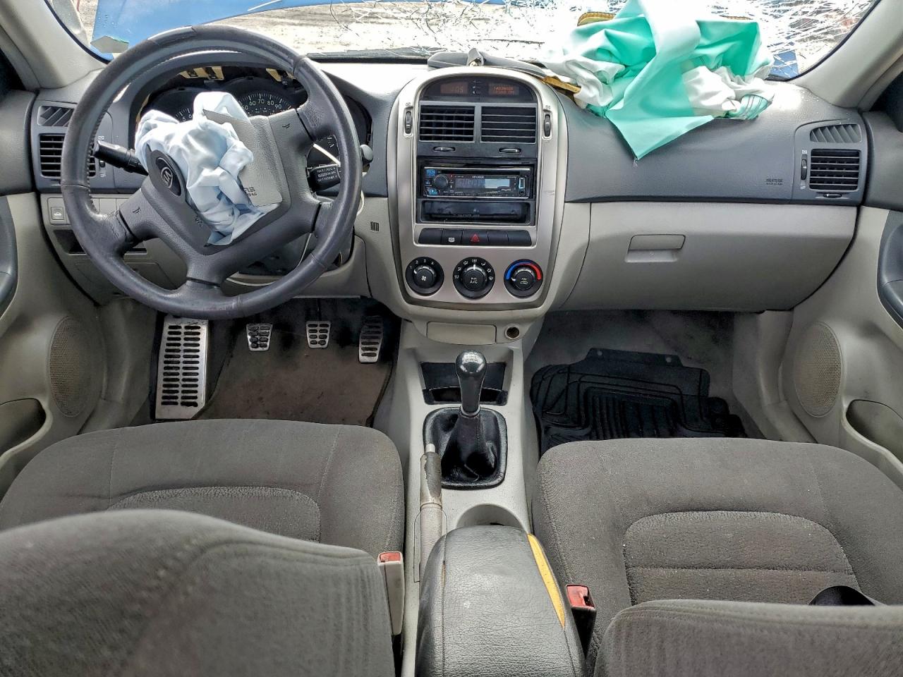 Kia Spectra Lx Image 10