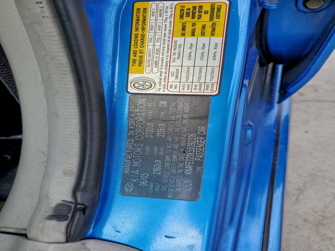 Kia Spectra Lx Image 7