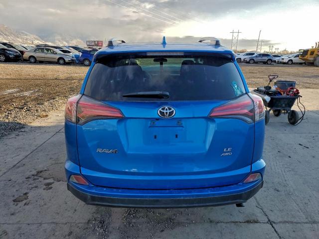 Toyota RAV4 Le Image 7