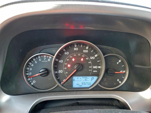 Toyota RAV4 Le Image 11