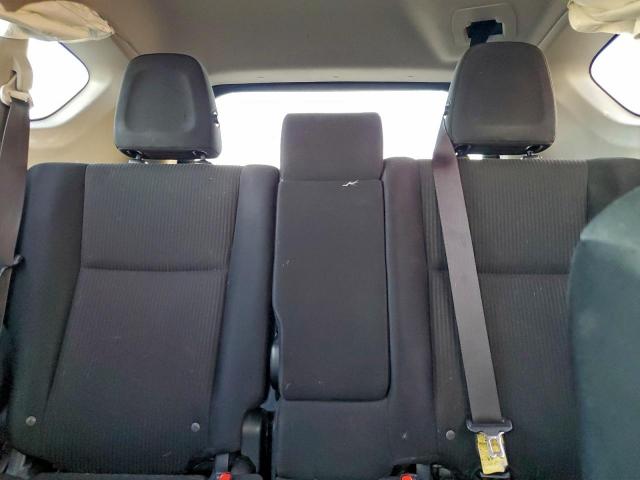 Toyota RAV4 Le Image 5