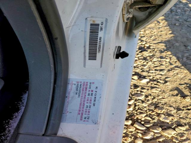 Kia Spectra Base Image 11