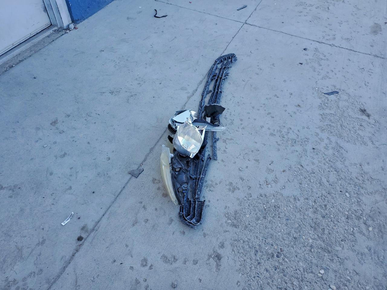 Toyota Corolla Base Image 10