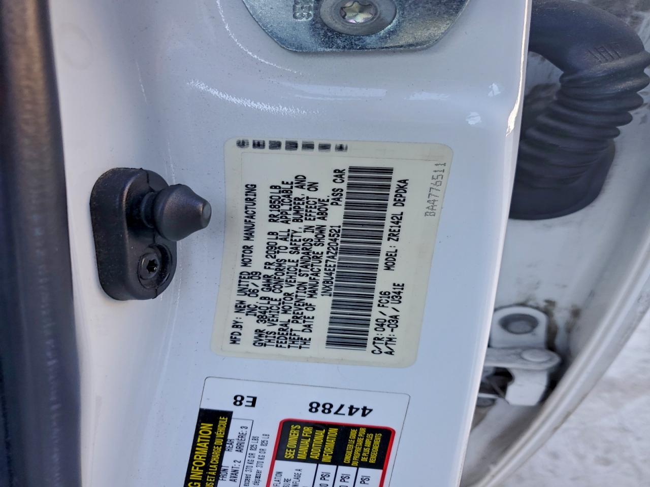 Toyota Corolla Base Image 6