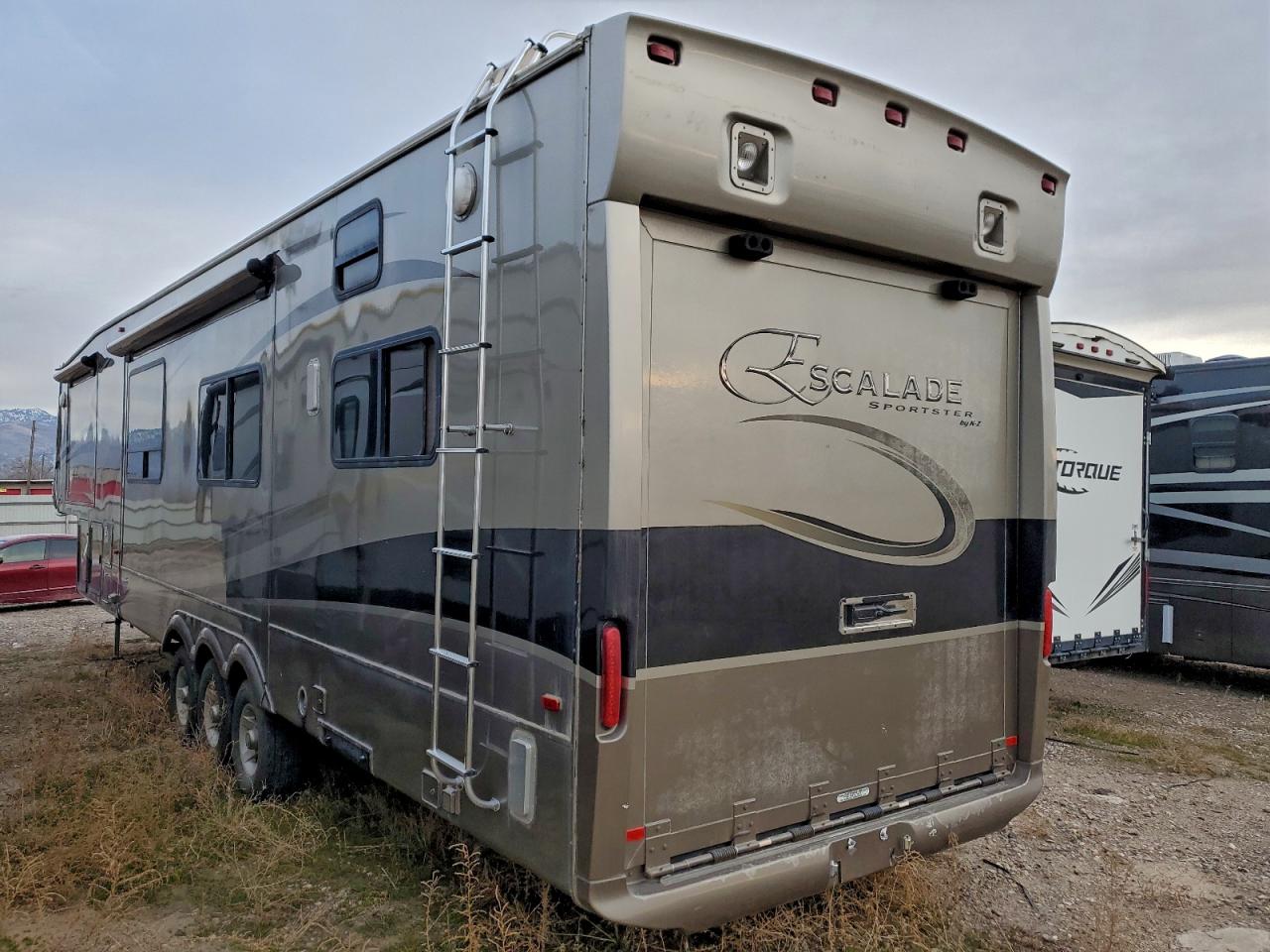 Kzrv Escalade Image 4