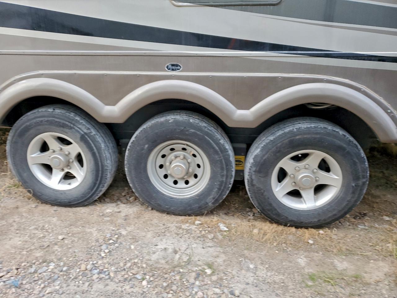 Kzrv Escalade Image 2