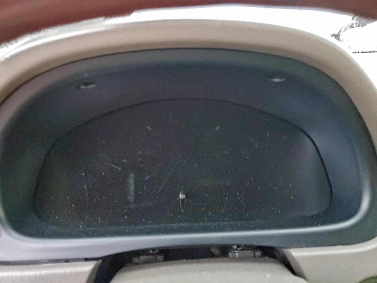 Lexus RX 300 Image 12