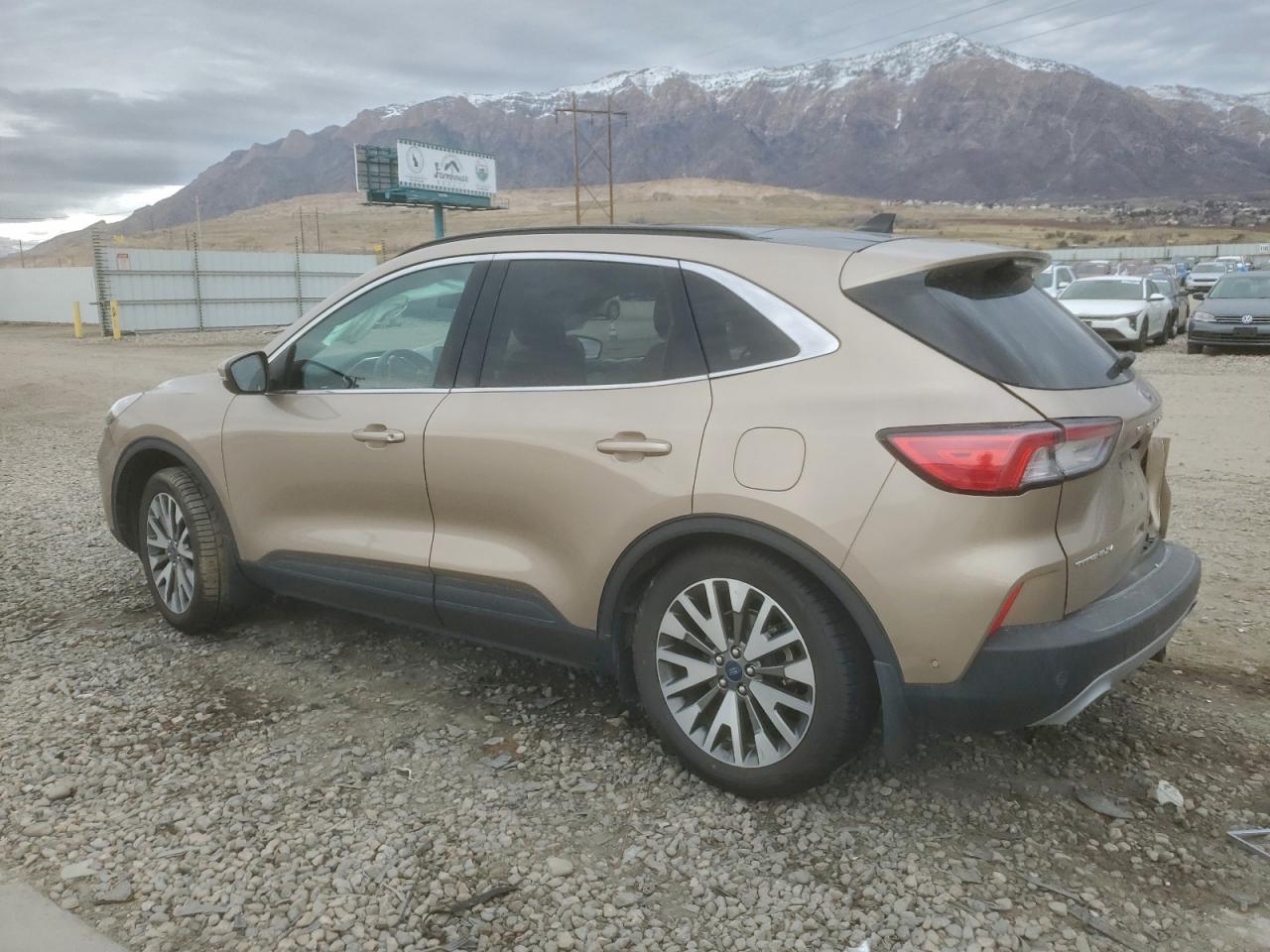 Ford Escape Titanium Image 3