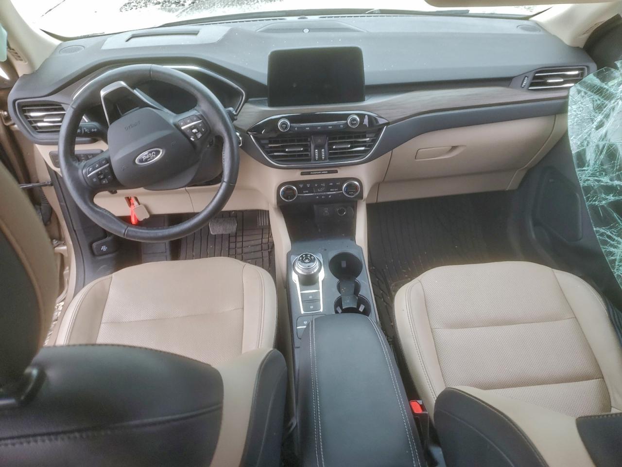 Ford Escape Titanium Image 10