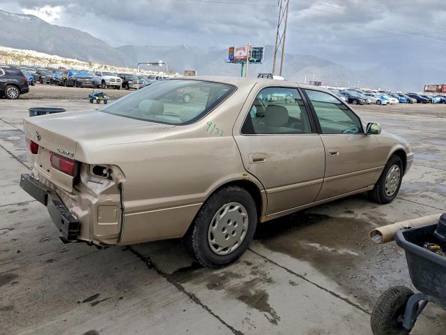 Toyota Camry Ce Image 11
