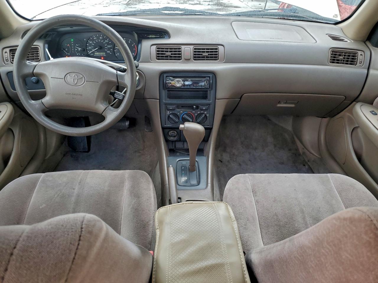 Toyota Camry Ce Image 12