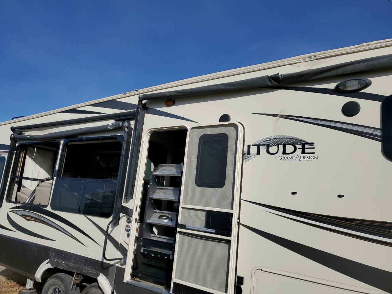 Grand Design Solitude Image 5