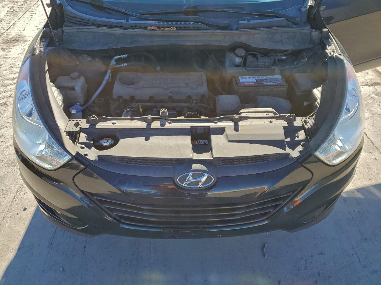 Hyundai TUCSON Gls Image 12