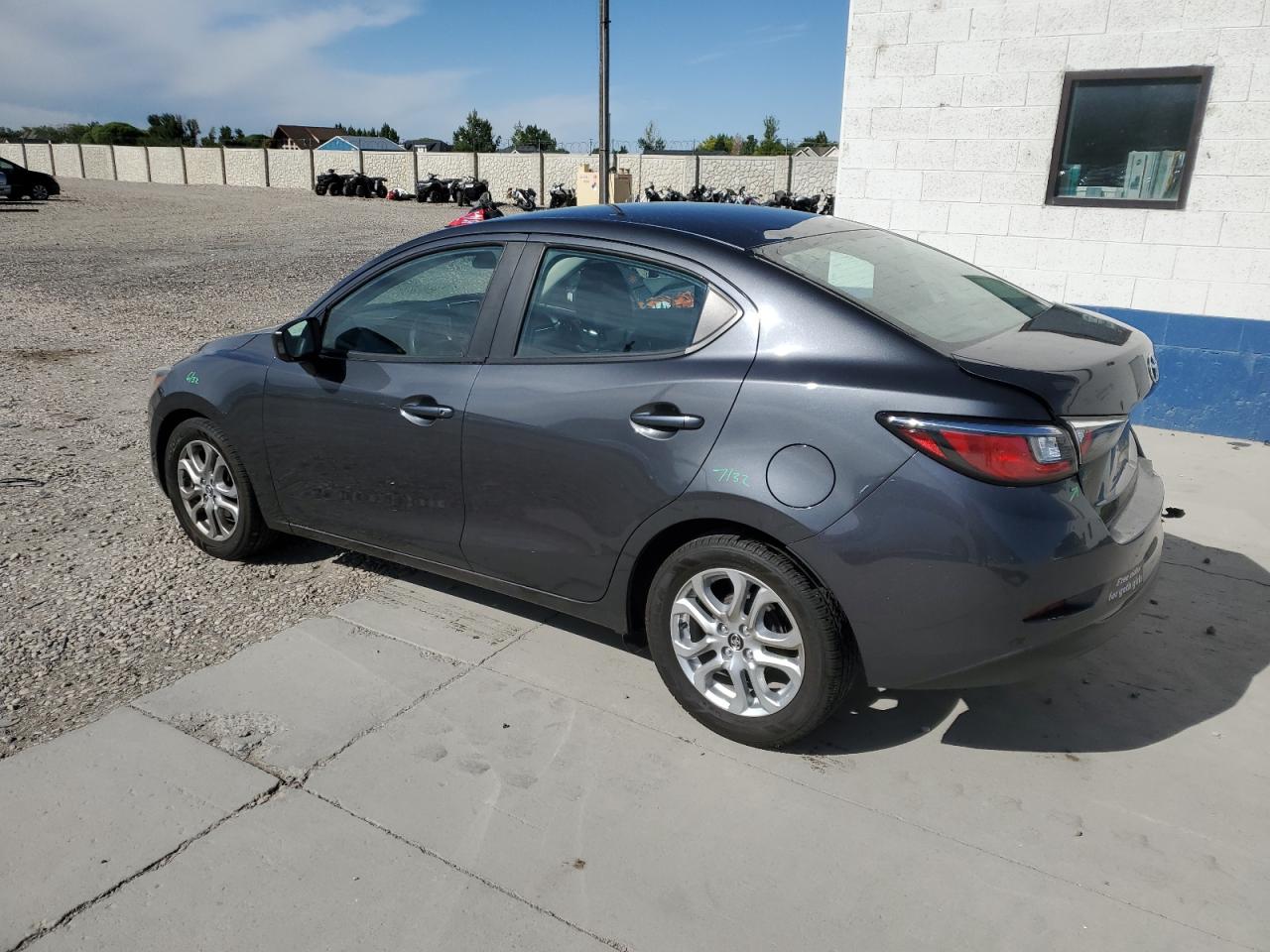 Toyota Yaris Image 6